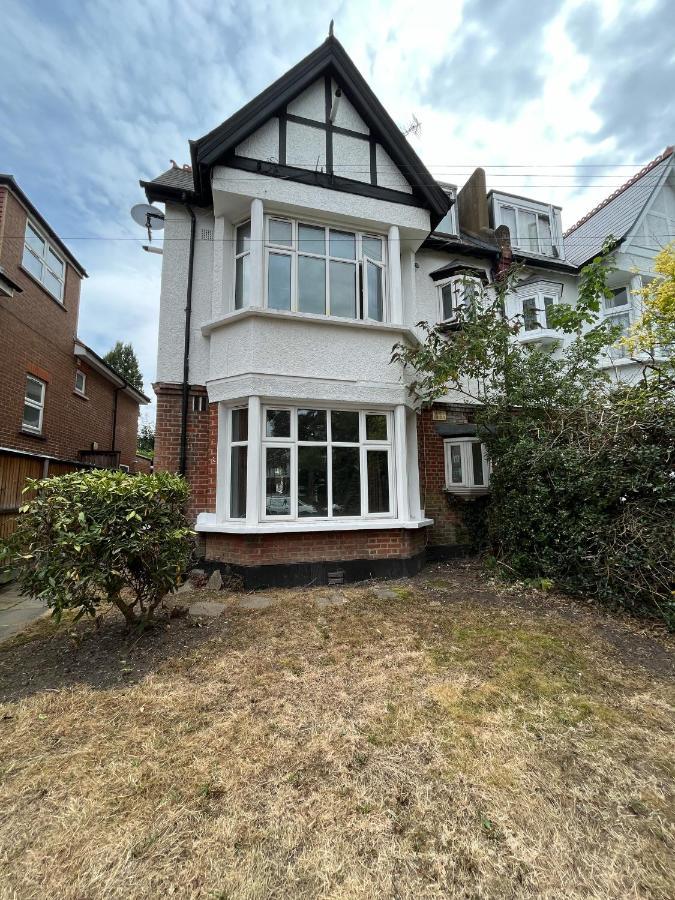 לונדון Spacious And Light Flat In Clapham מראה חיצוני תמונה