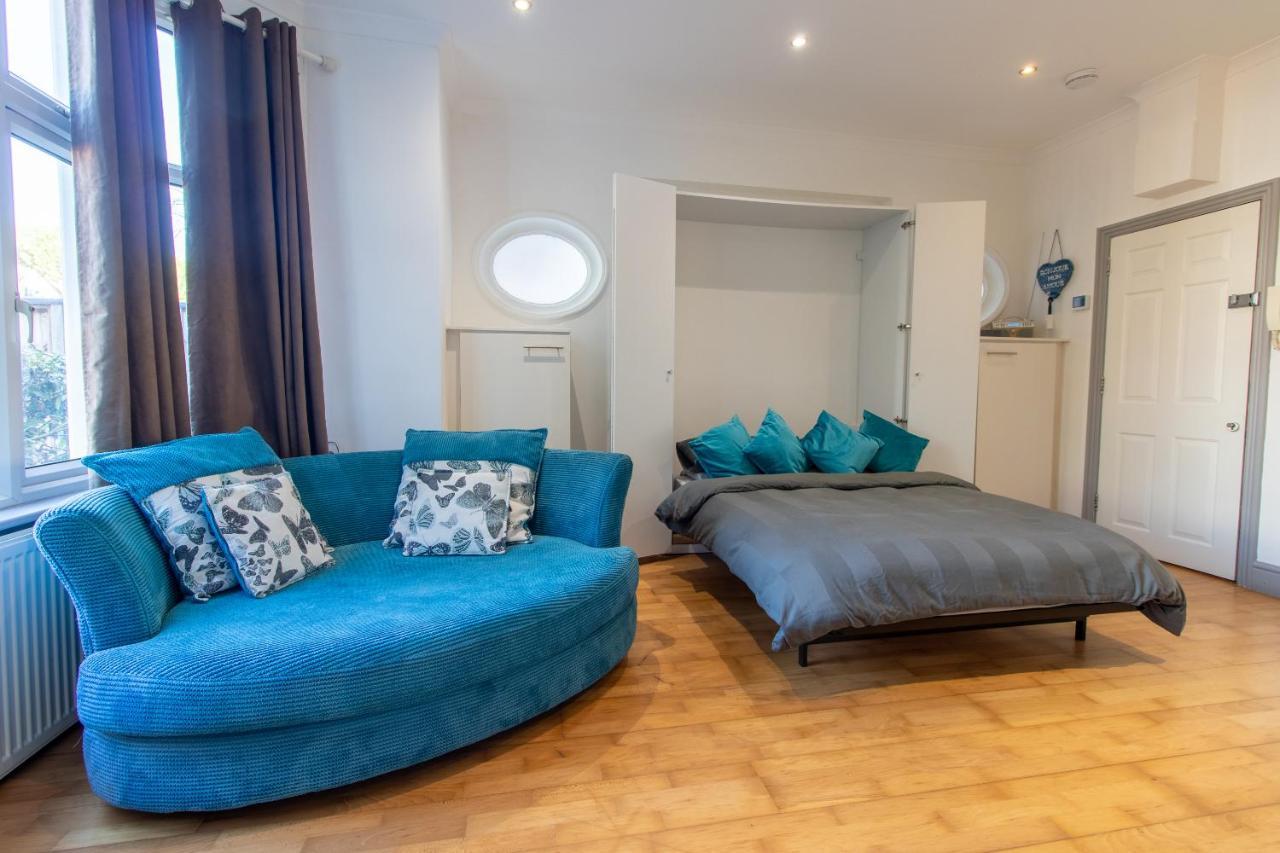 לונדון Spacious And Light Flat In Clapham מראה חיצוני תמונה